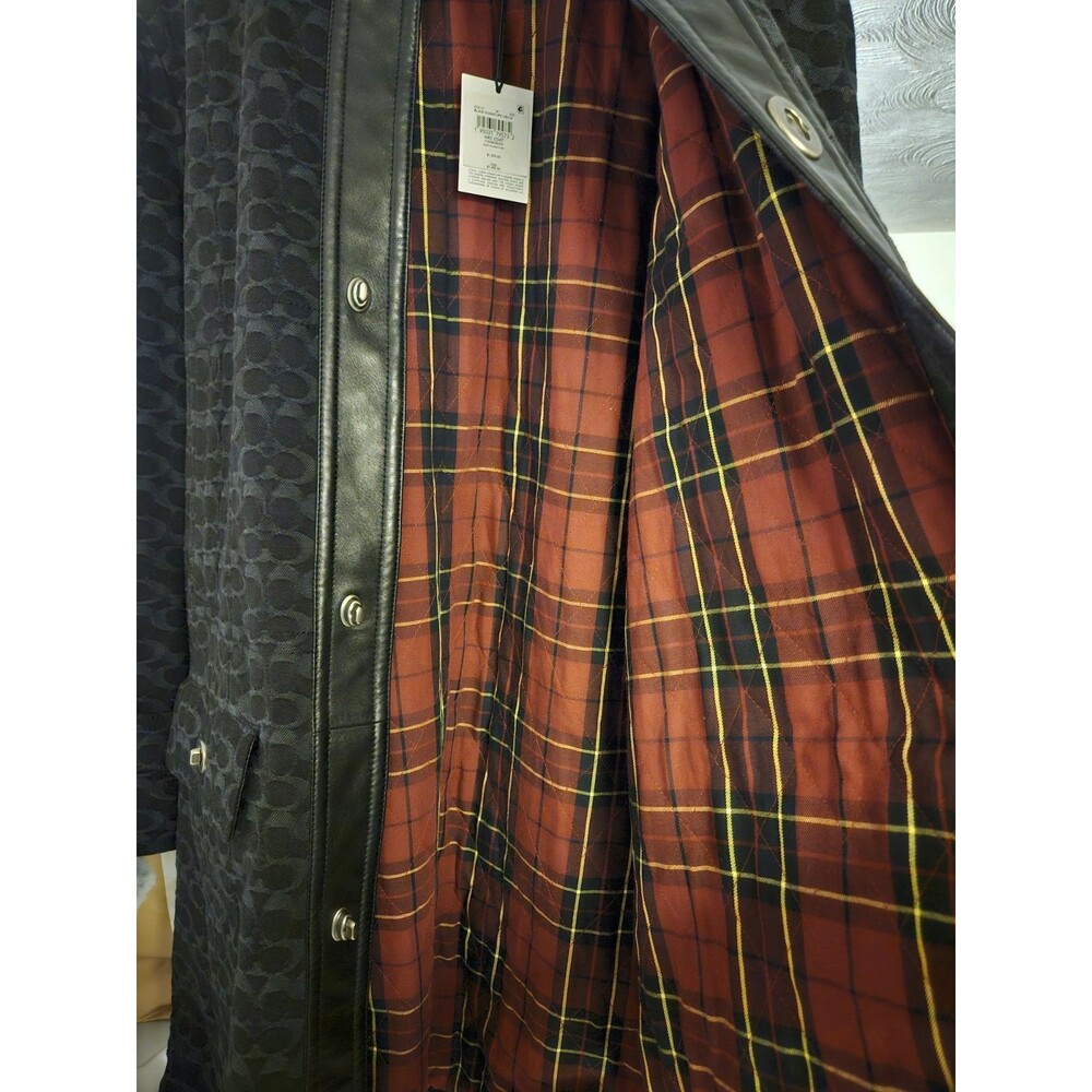 Coach Jacket - Picture 4 of 10